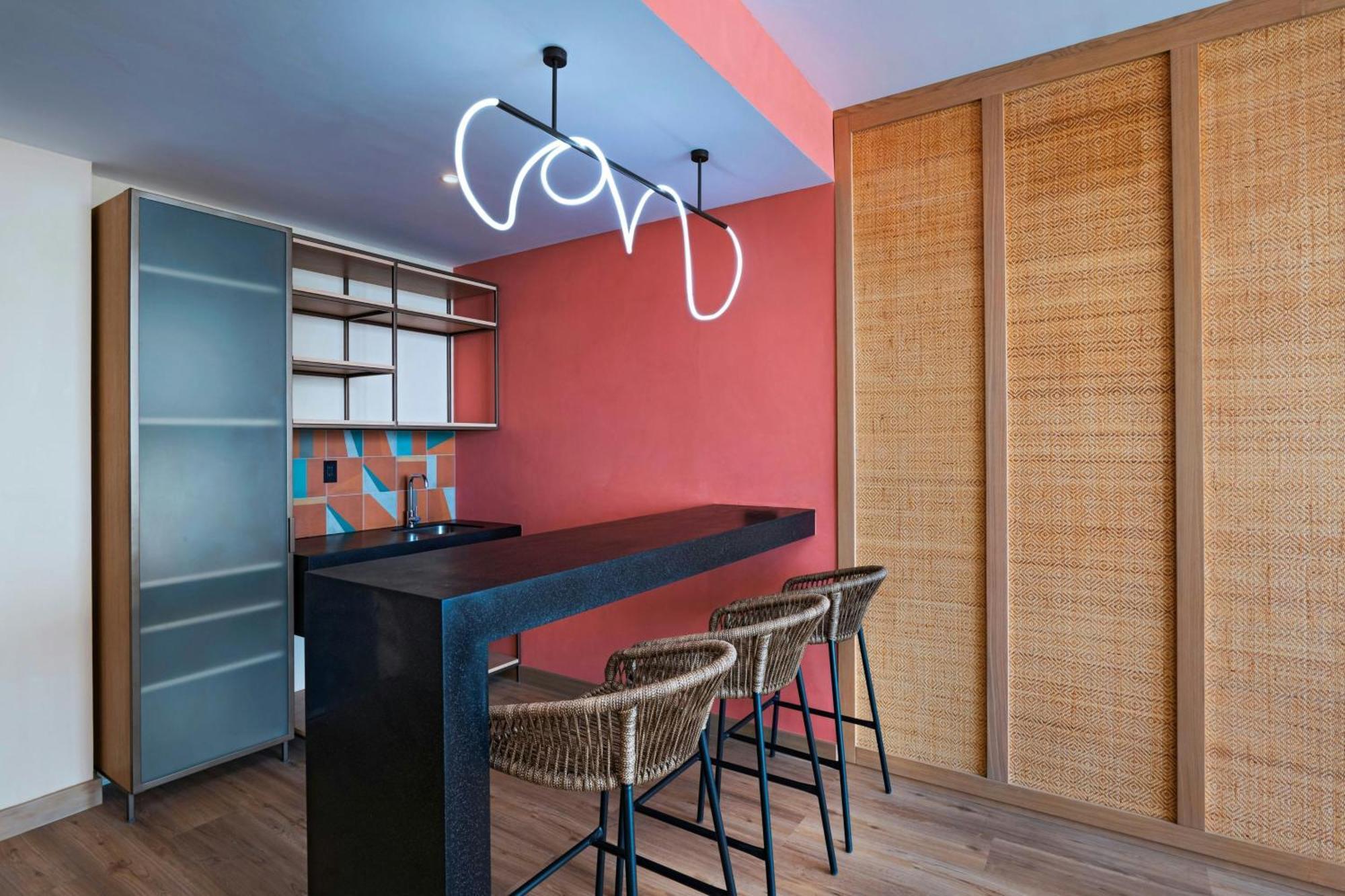Hotel Aloft Playa Del Carmen Zewnętrze zdjęcie A kitchen in a private home